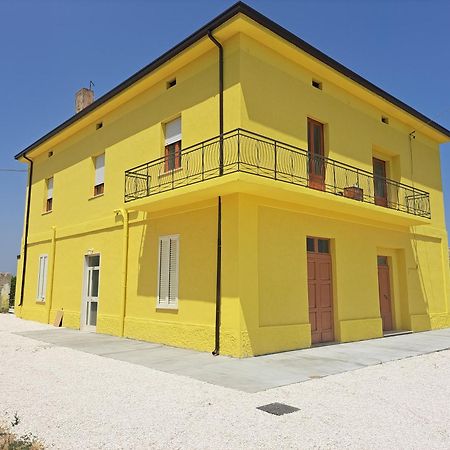 B & B Le Tre Rose Tollo Exterior foto