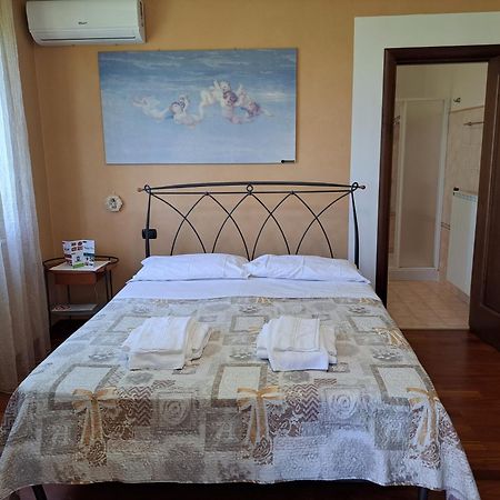 B & B Le Tre Rose Tollo Exterior foto